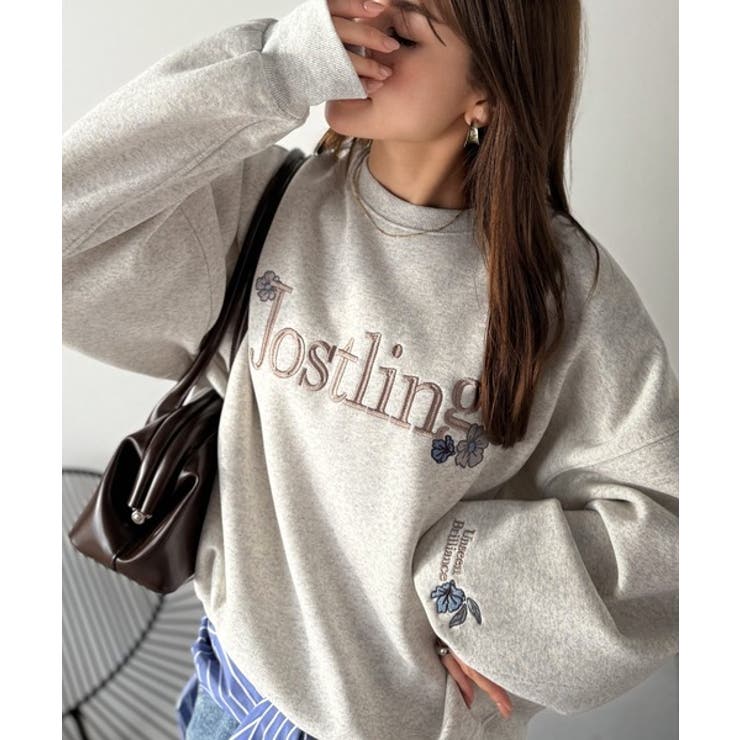 オートミール | シンプルなのに一際映える。フラワー刺繍裏起毛スウェット | Classical Elf 