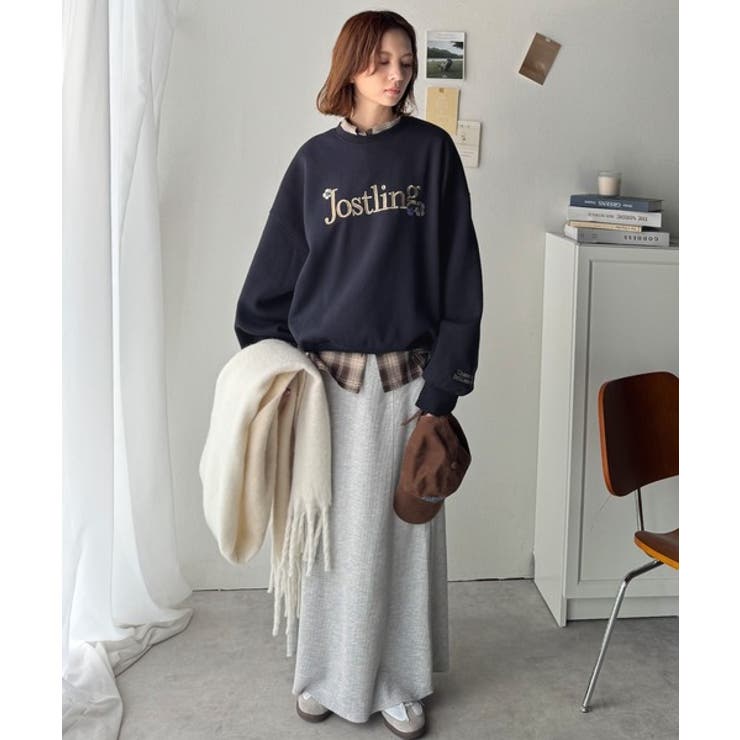 シンプルなのに一際映える。フラワー刺繍裏起毛スウェット | Classical Elf  | 詳細画像31 