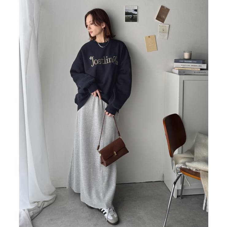 シンプルなのに一際映える。フラワー刺繍裏起毛スウェット | Classical Elf  | 詳細画像35 