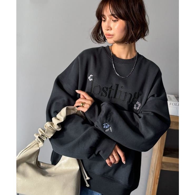 シンプルなのに一際映える。フラワー刺繍裏起毛スウェット | Classical Elf  | 詳細画像4 