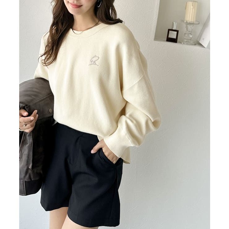 シンプルながらも洗練されたデザインで、こなれ感。胸刺繍スウェット見えコクーンニッ… | Classical Elf  | 詳細画像8 