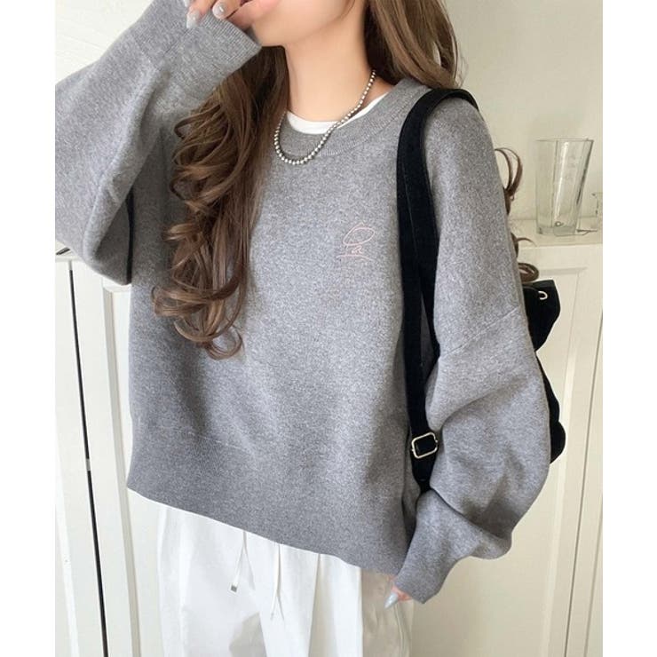 シンプルながらも洗練されたデザインで、こなれ感。胸刺繍スウェット見えコクーンニッ… | Classical Elf  | 詳細画像23 