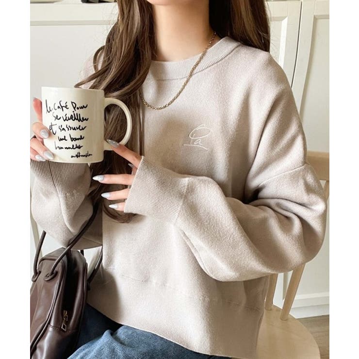 シンプルながらも洗練されたデザインで、こなれ感。胸刺繍スウェット見えコクーンニッ… | Classical Elf  | 詳細画像30 