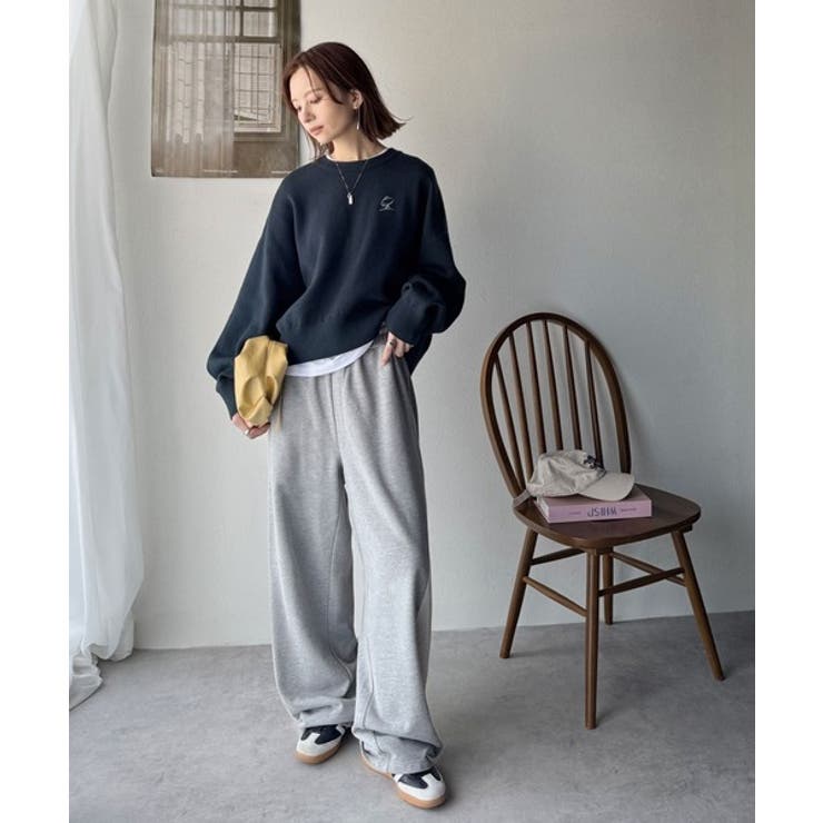 シンプルながらも洗練されたデザインで、こなれ感。胸刺繍スウェット見えコクーンニッ… | Classical Elf  | 詳細画像40 