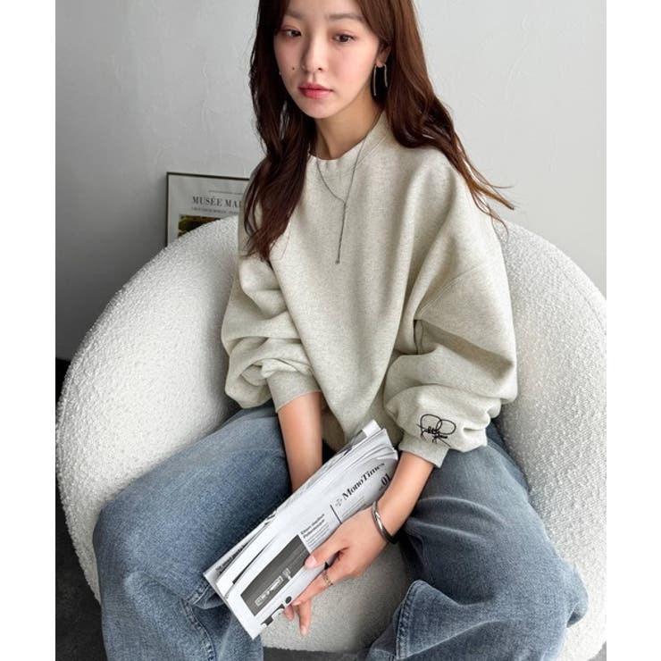 袖先のさりげない刺繍がアクセント。サインロゴ刺繍裏起毛スウェット | Classical Elf  | 詳細画像24 