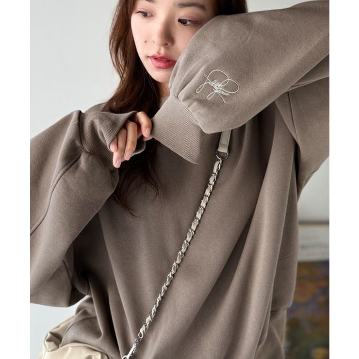 袖先のさりげない刺繍がアクセント。サインロゴ刺繍裏起毛スウェット | Classical Elf  | 詳細画像25 