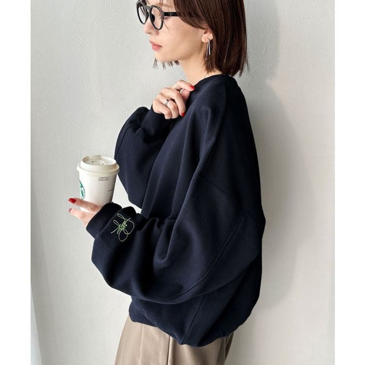 袖先のさりげない刺繍がアクセント。サインロゴ刺繍裏起毛スウェット | Classical Elf  | 詳細画像34 