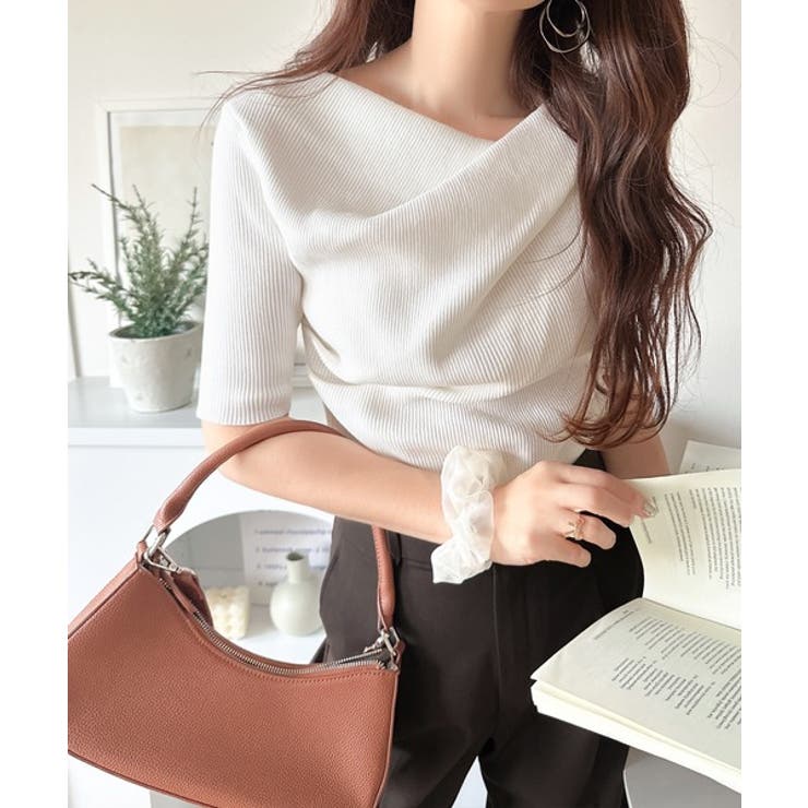 1枚で雰囲気美人。暑い日も、やっぱり上品でいたい。5分袖ドレープニット（半袖） | Classical Elf  | 詳細画像4 