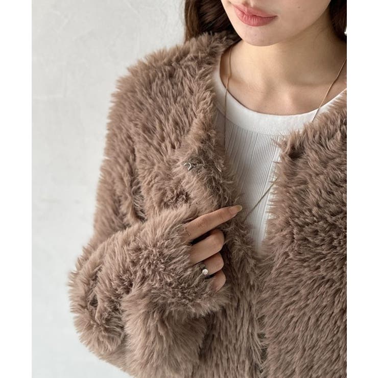 ふわっと包まれる心地よさ。モコモコフェザーニットホックカーディガン | Classical Elf  | 詳細画像25 