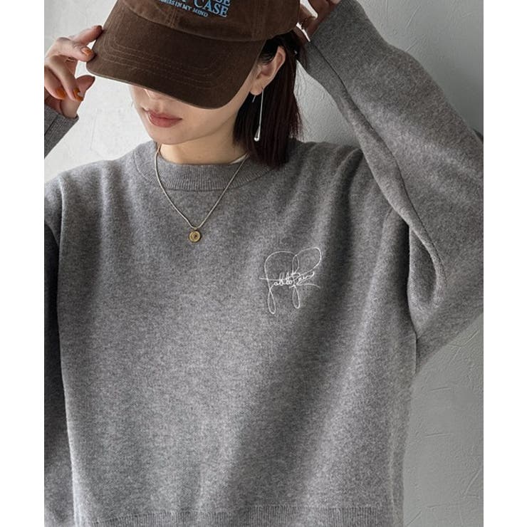 スウェットライクで”魅せる”大人のリラクシーな1枚。胸元サインロゴ刺繍入りニット… | Classical Elf  | 詳細画像6 