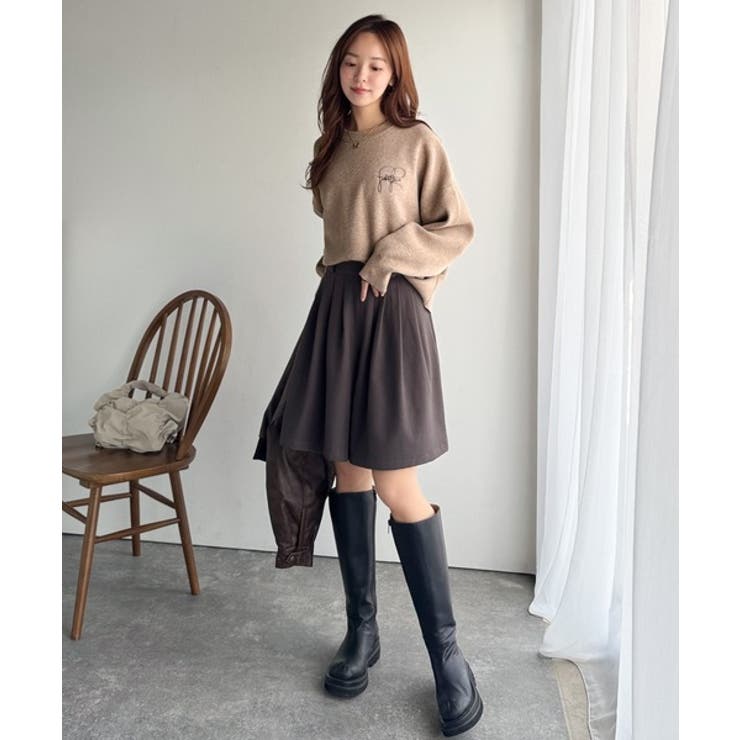 スウェットライクで”魅せる”大人のリラクシーな1枚。胸元サインロゴ刺繍入りニット… | Classical Elf  | 詳細画像22 