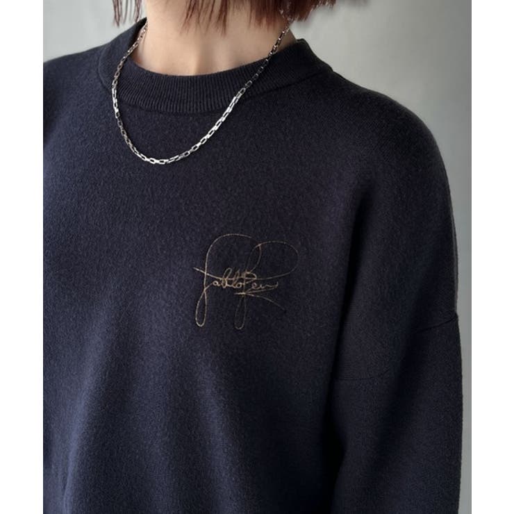 スウェットライクで”魅せる”大人のリラクシーな1枚。胸元サインロゴ刺繍入りニット… | Classical Elf  | 詳細画像39 