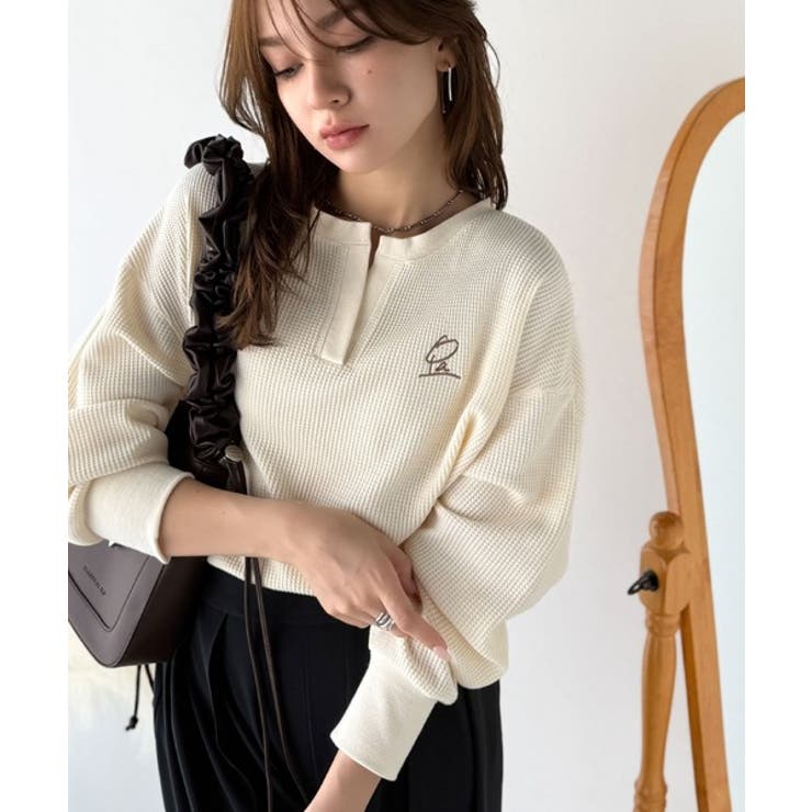 洒落感アップのこなれT。胸刺繍ワッフルオーバーサイズキーネックロンT（長袖） | Classical Elf  | 詳細画像5 