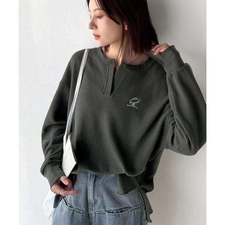 洒落感アップのこなれT。胸刺繍ワッフルオーバーサイズキーネックロンT（長袖） | Classical Elf  | 詳細画像19 