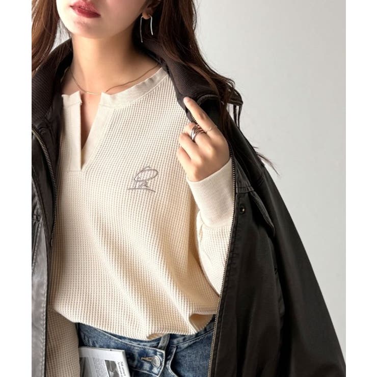 洒落感アップのこなれT。胸刺繍ワッフルオーバーサイズキーネックロンT（長袖） | Classical Elf  | 詳細画像28 