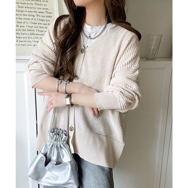 ゆるっと羽織って、即こなれ見え。表面変化ブークレニットカーディガン | Classical Elf  | 詳細画像5 