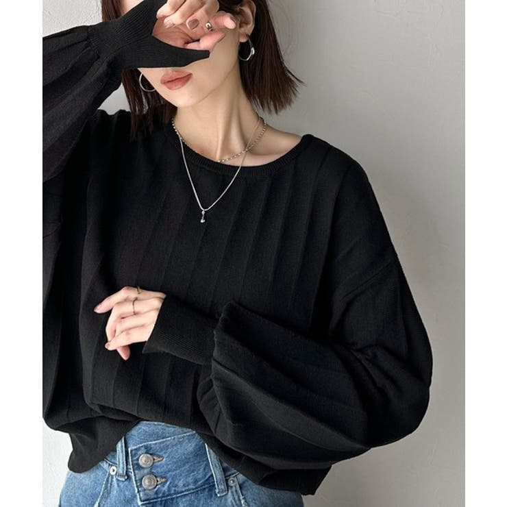 大人のカジュアルを極める。タック編み袖口スリットパフニット[品番