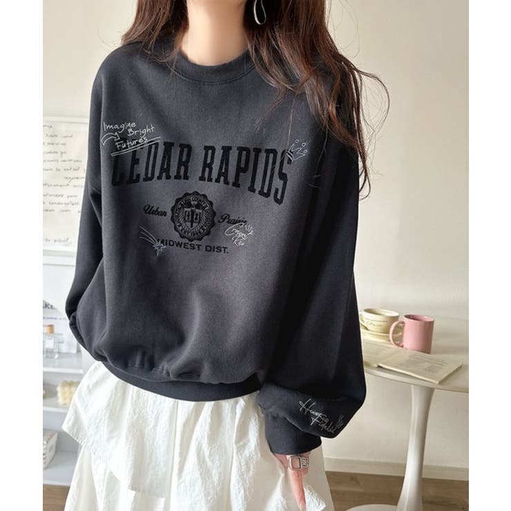 今っぽカジュアルの本命スウェット♪エンブレム風らくがき刺繍入りフロッキープリント… | Classical Elf  | 詳細画像6 