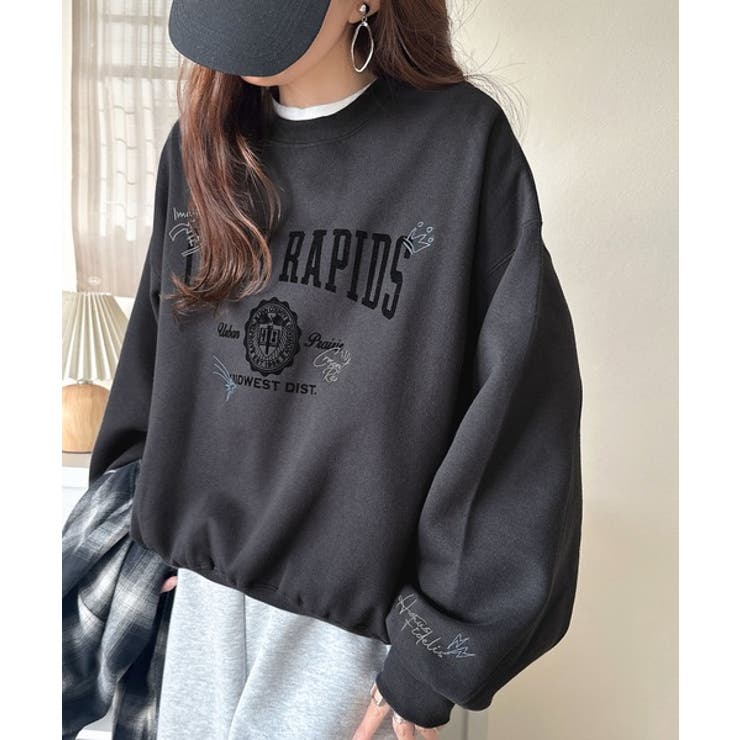 今っぽカジュアルの本命スウェット♪エンブレム風らくがき刺繍入りフロッキープリント… | Classical Elf  | 詳細画像1 