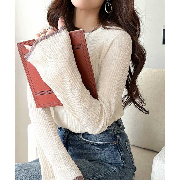 透き通る気品を、日常に。ランダムタックシアー袖フレア長袖トップス | Classical Elf  | 詳細画像2 