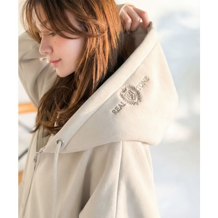 ベージュ | 悩まずお洒落、着るだけでサマになる。クロップドワイドダンボール切替パーカー（長袖… | Classical Elf 