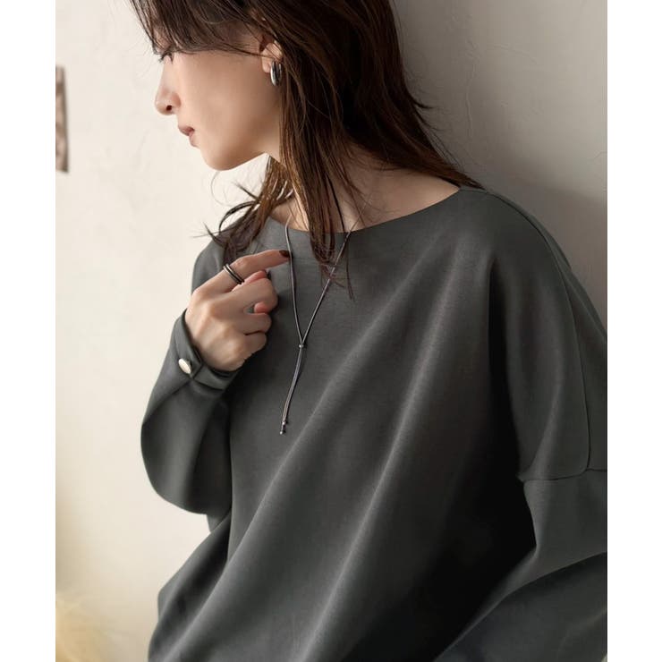 一枚で、品よく華奢見え。袖タック×マットゴールドボタン使い ボートネックポンチ素… | Classical Elf  | 詳細画像22 