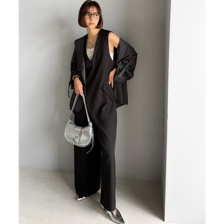 1枚でキマる私スタイル。フラップポケットVネックサロペット | Classical Elf  | 詳細画像24 