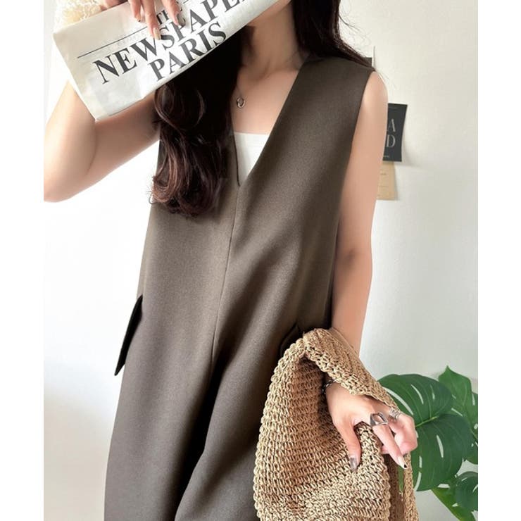 The Simple Folk サロペット 1枚でキマる私スタイル。フラップポケットVネックサロペット[品番