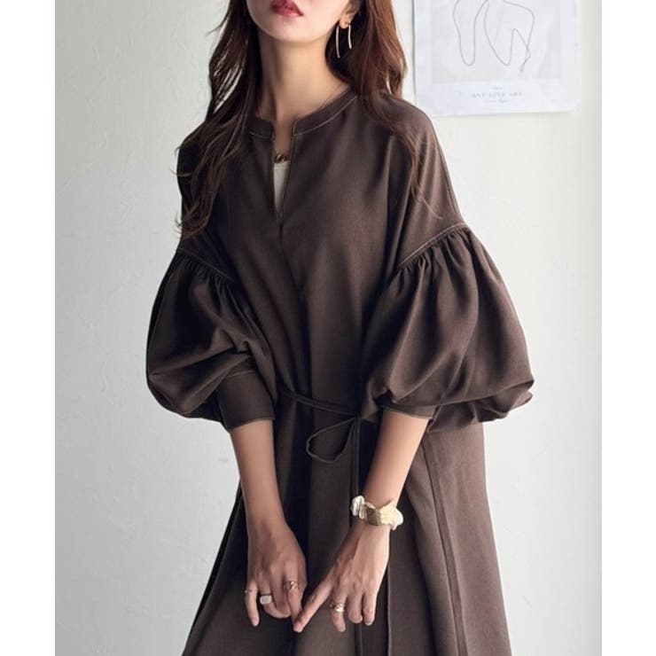 ブラウン | ぽわんとあざとく。ウエストリボン使い配色ステッチキーネックワンピース（長袖） | Classical Elf 