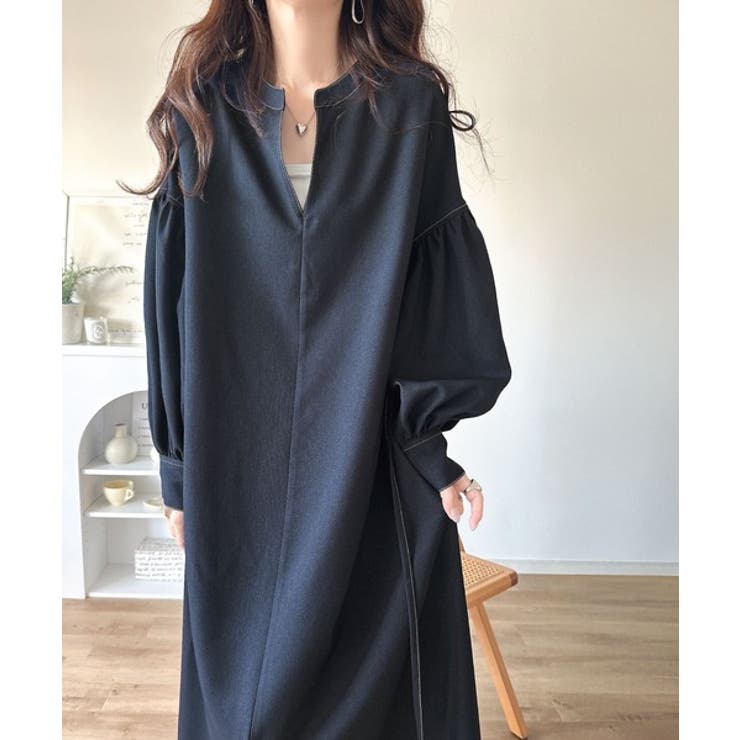 ぽわんとあざとく。ウエストリボン使い配色ステッチキーネック