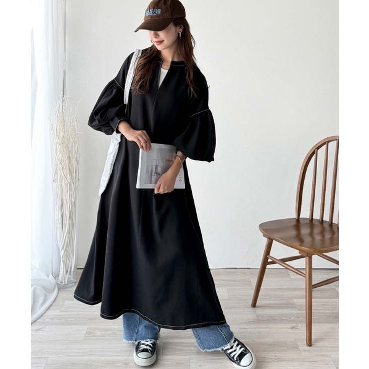 ぽわんとあざとく。ウエストリボン使い配色ステッチキーネック