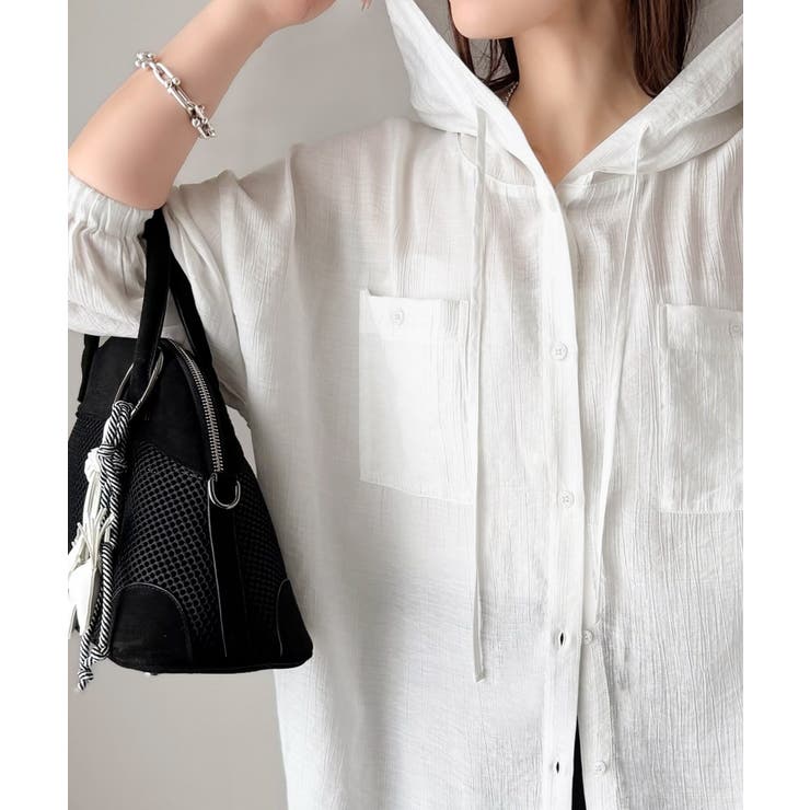 【接触冷感機能付き】風をまとって、軽やかに。ダブルポケット付きフードシアーシャツ | Classical Elf  | 詳細画像11 
