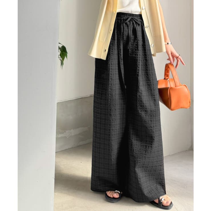 履くだけでお洒落見え。涼しげ素材で魅せる。サッカーチェックタックワイドパンツ | Classical Elf  | 詳細画像7 