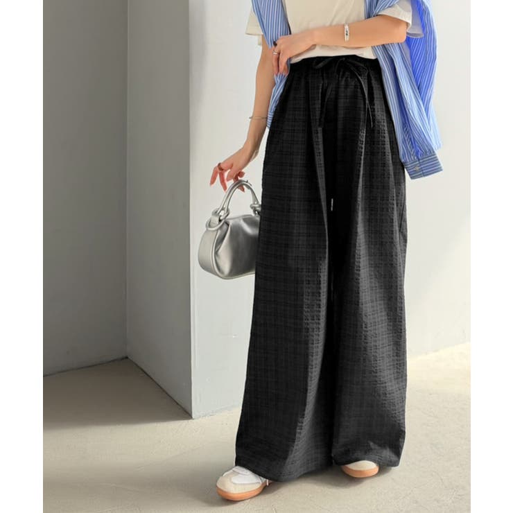 履くだけでお洒落見え。涼しげ素材で魅せる。サッカーチェックタックワイドパンツ | Classical Elf  | 詳細画像15 