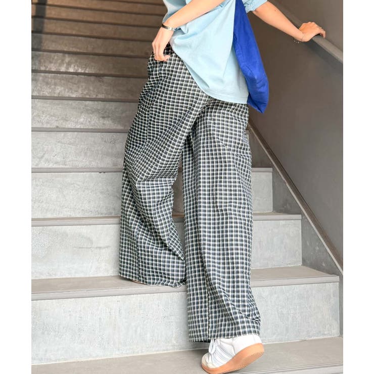 履くだけでお洒落見え。涼しげ素材で魅せる。サッカーチェックタックワイドパンツ | Classical Elf  | 詳細画像25 