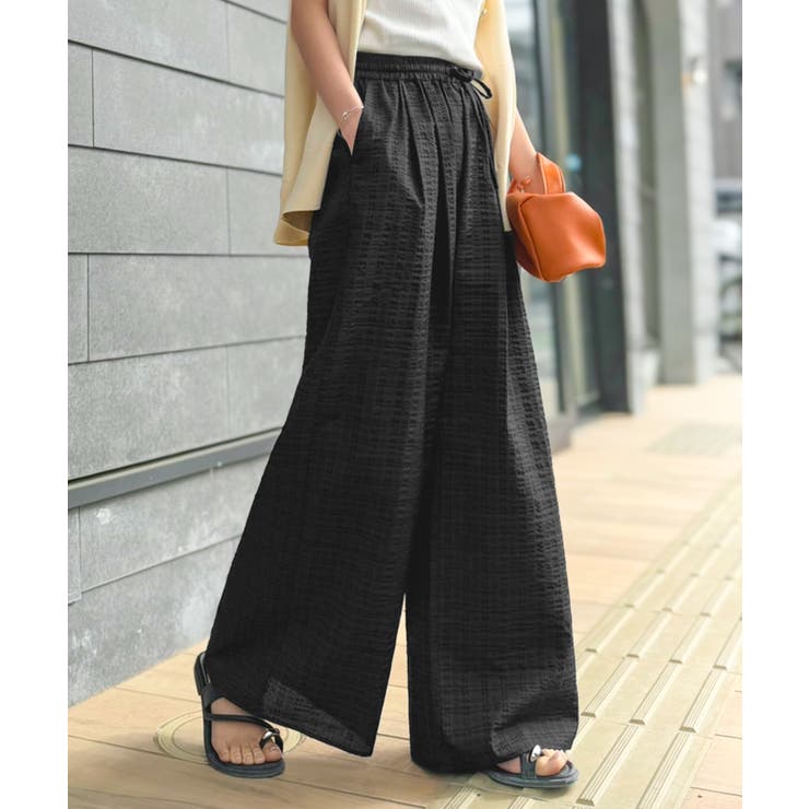 履くだけでお洒落見え。涼しげ素材で魅せる。サッカーチェックタックワイドパンツ | Classical Elf  | 詳細画像3 