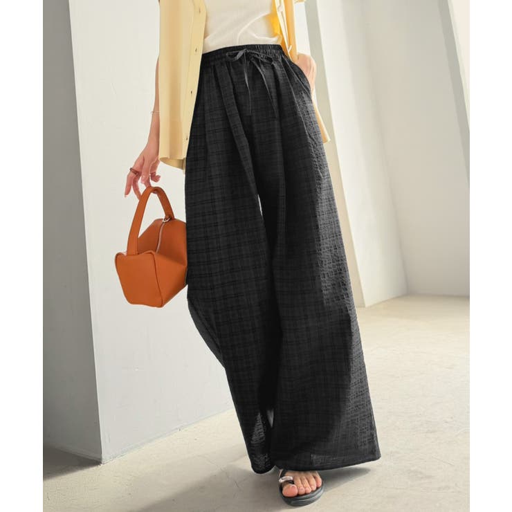 履くだけでお洒落見え。涼しげ素材で魅せる。サッカーチェックタックワイドパンツ | Classical Elf  | 詳細画像4 