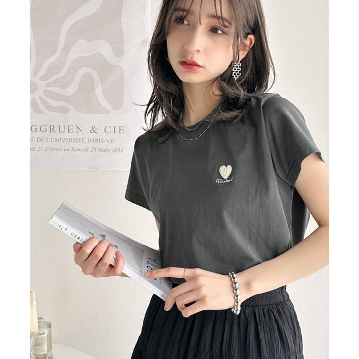 トレンドをまとう。綿100％シルケット風ハート胸サガラ刺繍Tシャツ（半袖） | Classical Elf  | 詳細画像15 