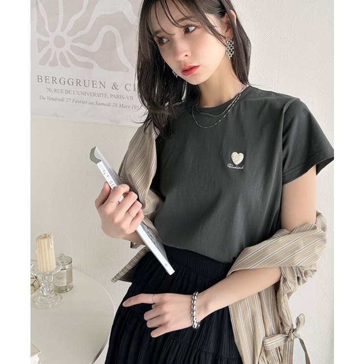 トレンドをまとう。綿100％シルケット風ハート胸サガラ刺繍Tシャツ（半袖） | Classical Elf  | 詳細画像16 