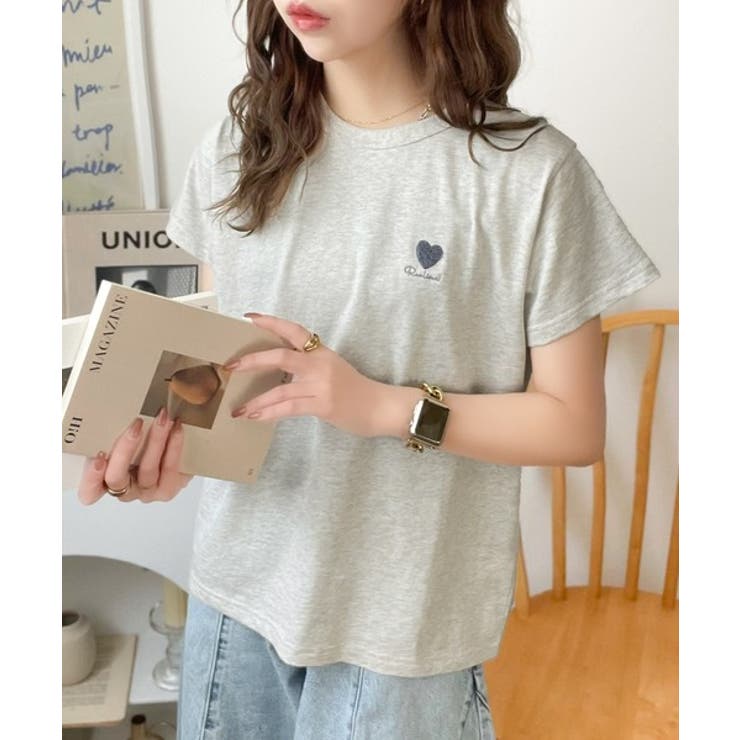 トレンドをまとう。綿100％シルケット風ハート胸サガラ刺繍Tシャツ（半袖） | Classical Elf  | 詳細画像25 