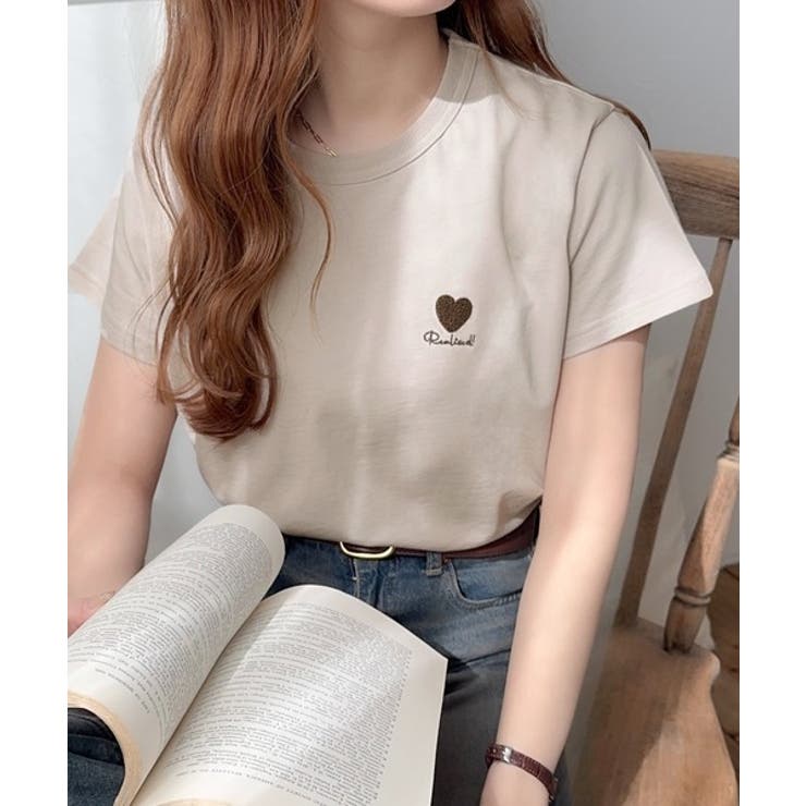 トレンドをまとう。綿100％シルケット風ハート胸サガラ刺繍Tシャツ（半袖） | Classical Elf  | 詳細画像29 