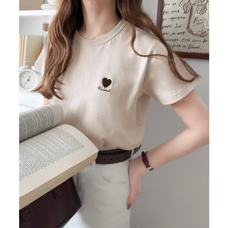 トレンドをまとう。綿100％シルケット風ハート胸サガラ刺繍Tシャツ（半袖） | Classical Elf  | 詳細画像36 