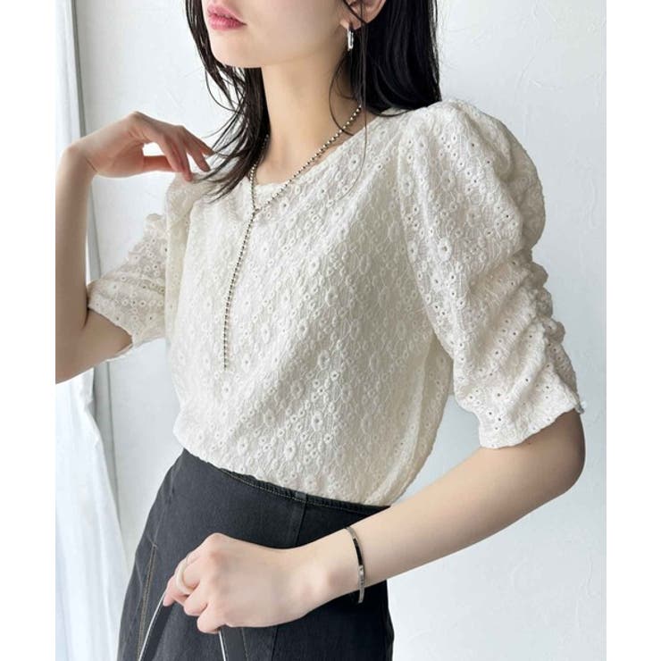 アイボリー | 着るだけで華やかに。ふくれジャガード袖タックギャザープルオーバー（半袖） | Classical Elf 