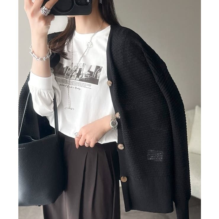 一枚でも、レイヤードでも。モードな雰囲気で魅せる綿100％モノクロフォトプリント… | Classical Elf  | 詳細画像7 