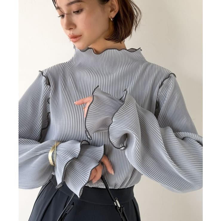 ブルーグレー | 袖のニュアンスで魅せる♪前後2way袖フリル配色メロウプリーツトップス（長袖） | Classical Elf 