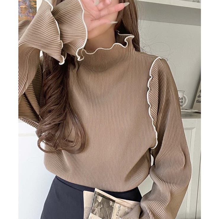 モカ | 袖のニュアンスで魅せる♪前後2way袖フリル配色メロウプリーツトップス（長袖） | Classical Elf 
