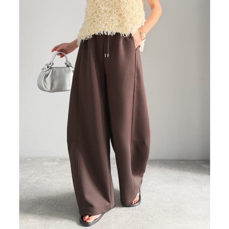 頑張らないのに、こなれ見え。ダンボール素材カーブスウェットパンツ | Classical Elf  | 詳細画像15 