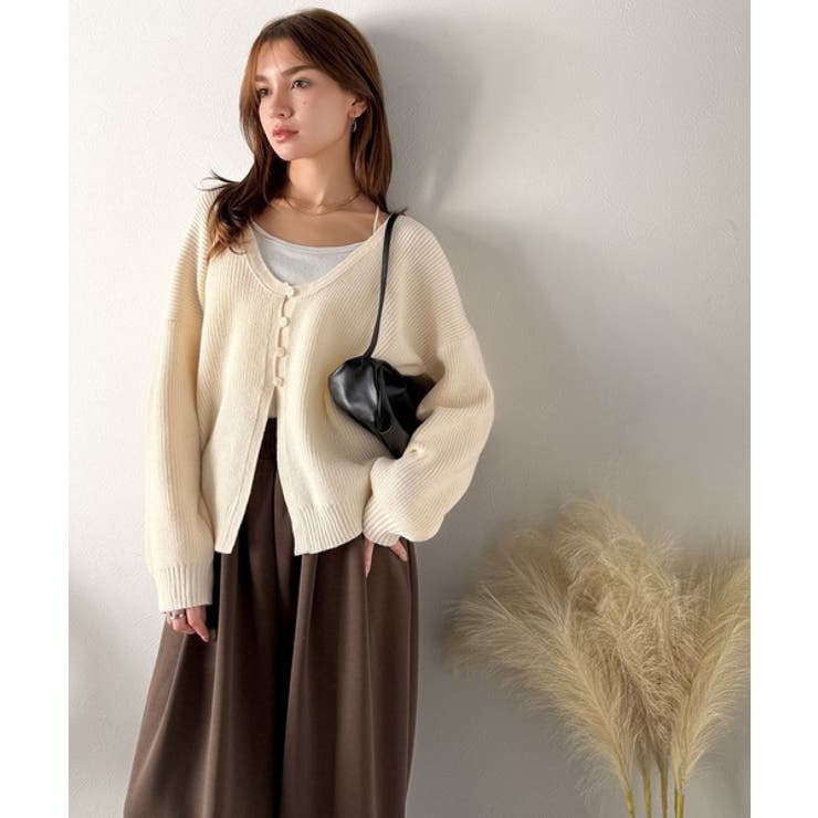 ヘルシーな肌見せで上品さを演出♪2way仕様の万能深Uニットカーディガン | Classical Elf  | 詳細画像17 