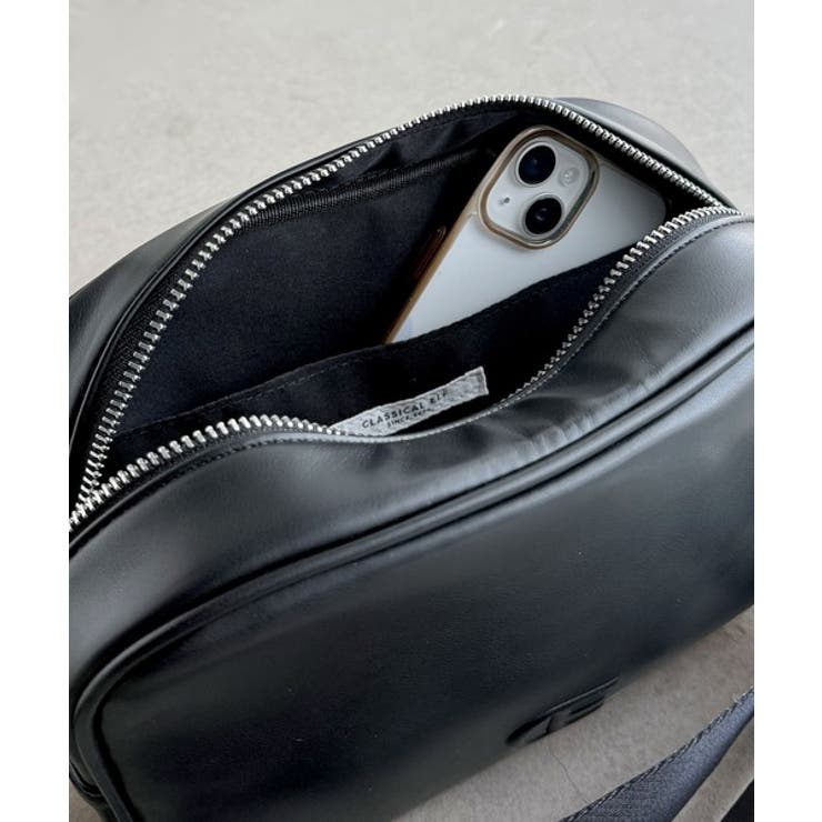 気取らないのに、おしゃれ見え。エンボスショルダーバッグ | Classical Elf  | 詳細画像28 