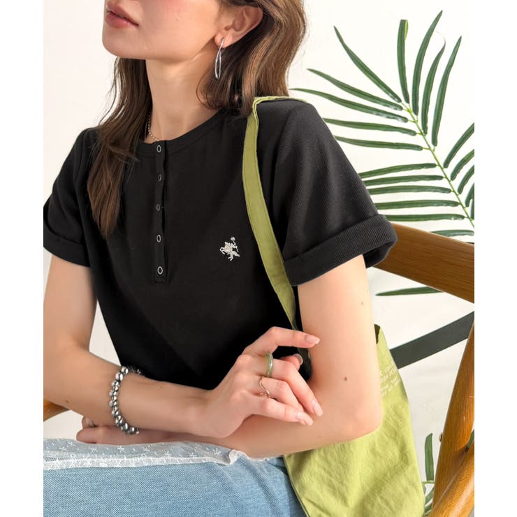 すっきり華奢魅せ。袖ロールアップ胸刺繍入りヘンリーネックリブTシャツ (半袖) | Classical Elf  | 詳細画像9 
